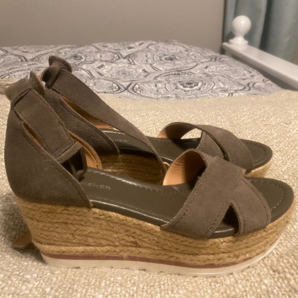 New Marc Fisher Wedges